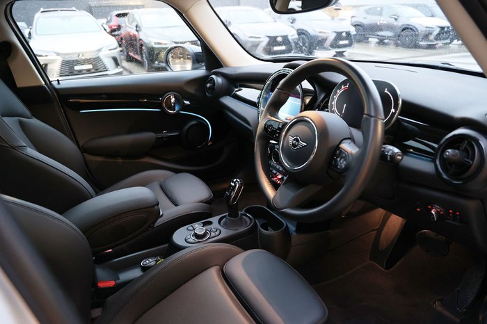 2024 MINI 5D HATCH COOPER CLASSIC