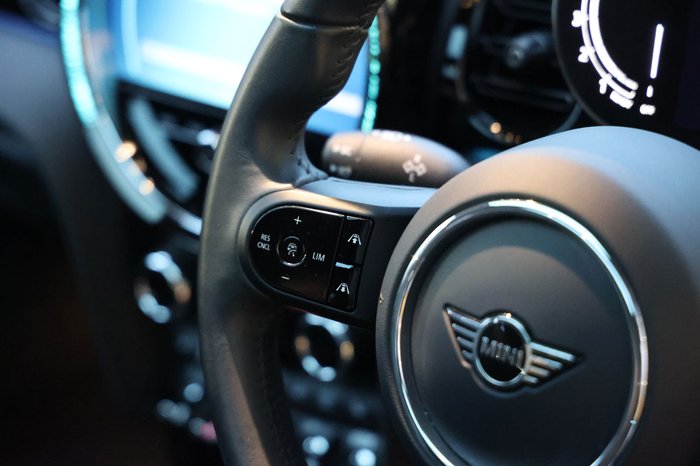 2024 MINI 5D HATCH COOPER CLASSIC