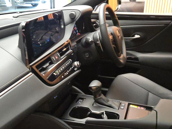 2024 Lexus ES300h Luxury 2.5L Hybrid Auto CVT Sedan