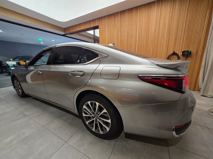 2024 Lexus ES300h Luxury 2.5L Hybrid Auto CVT Sedan