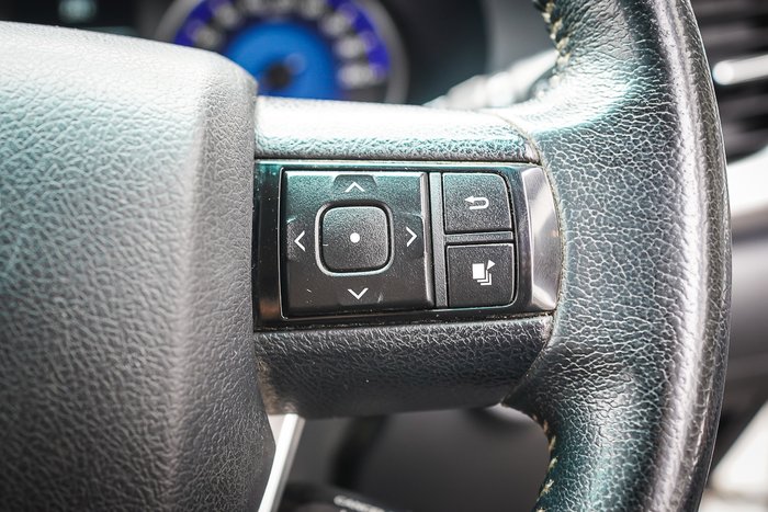 2018 Toyota HILUX SR5