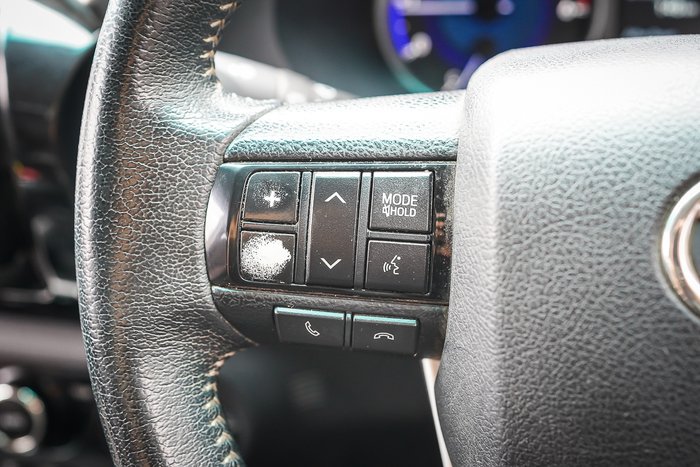 2018 Toyota HILUX SR5