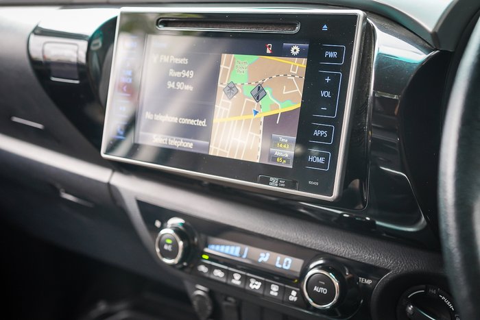 2018 Toyota HILUX SR5