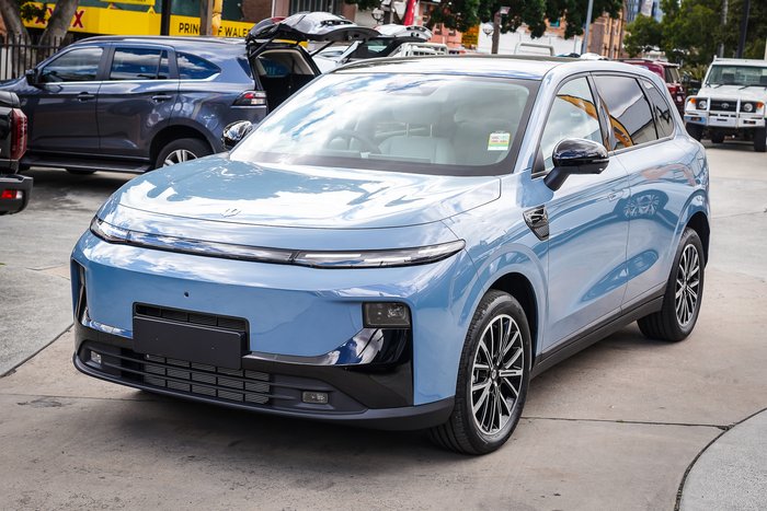2026 LEAPMOTOR B10 DESIGN REEV