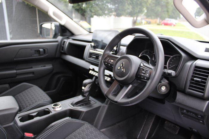 2026 Mitsubishi Triton GLX+