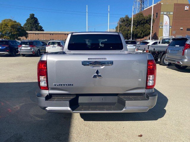 2024 MITSUBISHI Triton GLX+