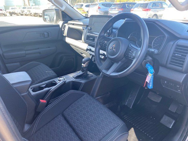 2024 MITSUBISHI Triton GLX+