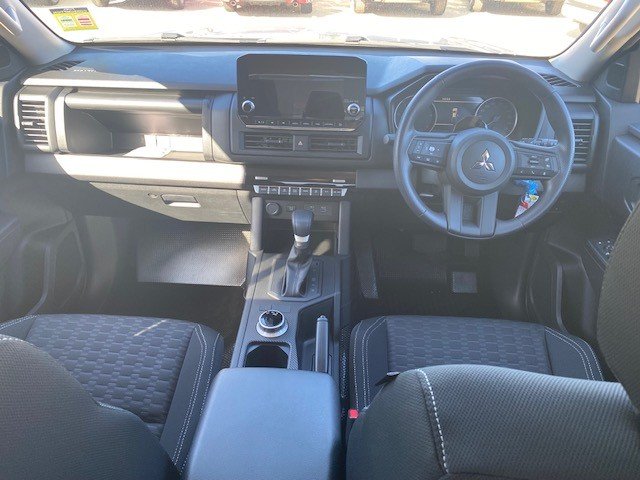 2024 MITSUBISHI Triton GLX+