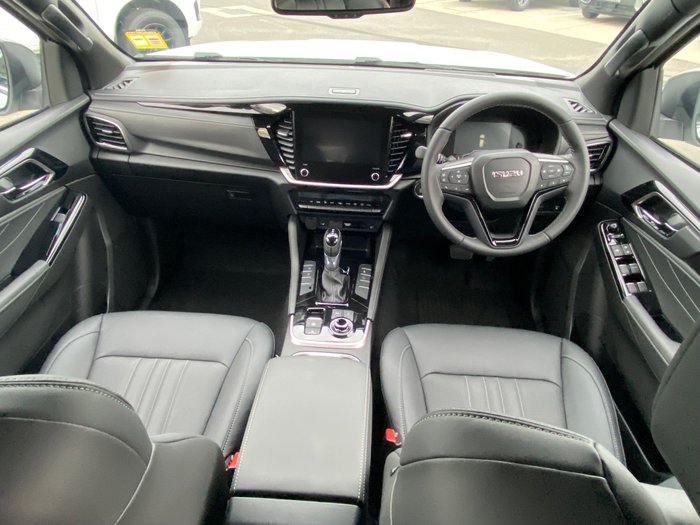 2026 ISUZU MU-X LS-T