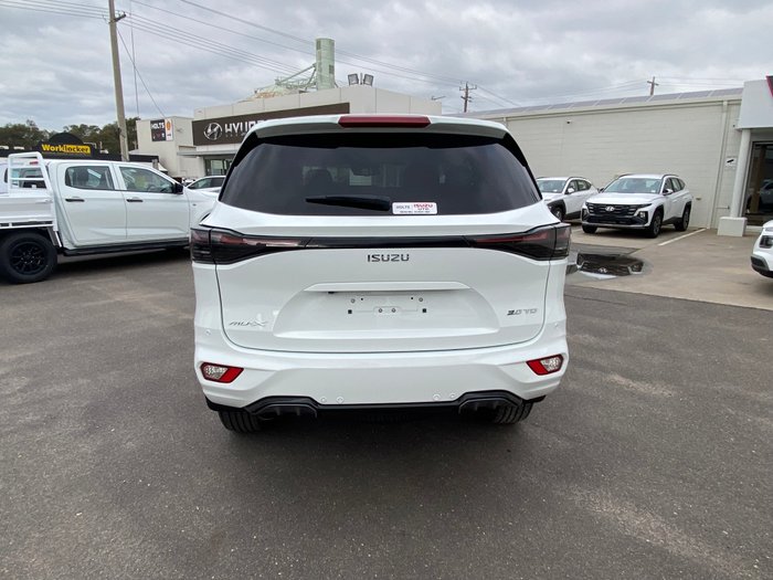 2026 ISUZU MU-X LS-T