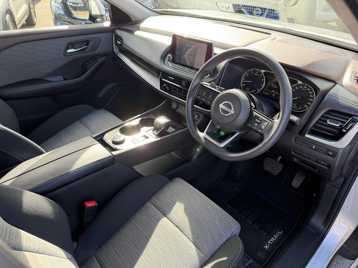 2024 Nissan X-TRAIL ST