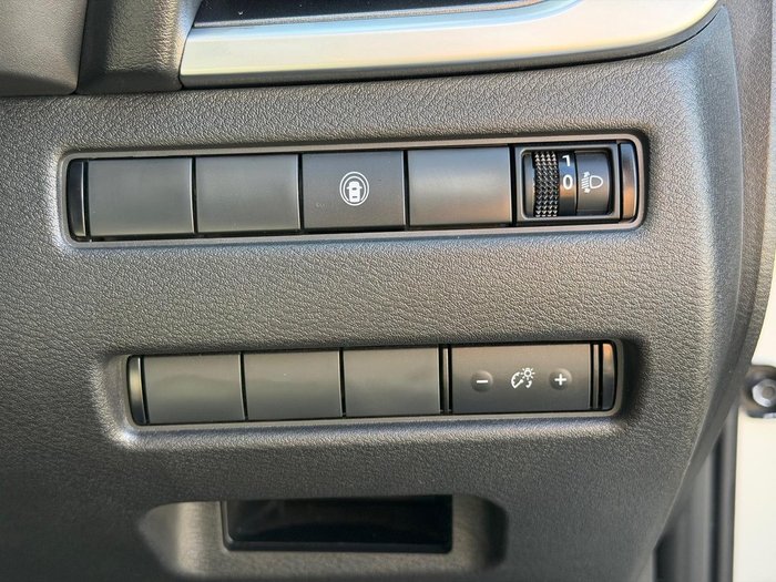 2024 Nissan X-TRAIL ST