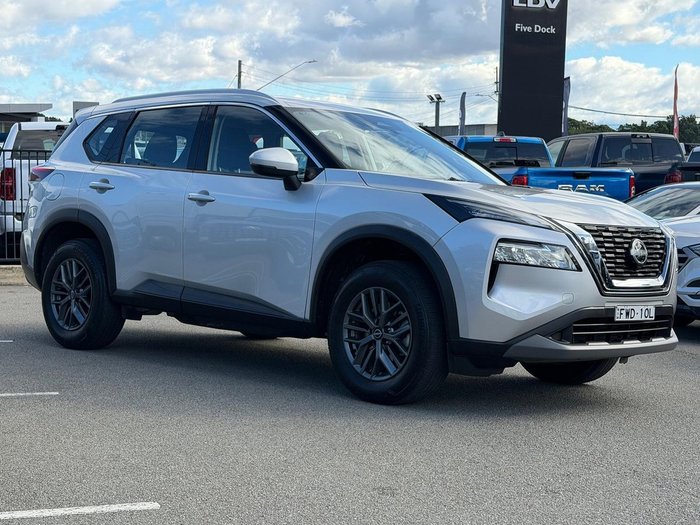 2024 Nissan X-TRAIL ST