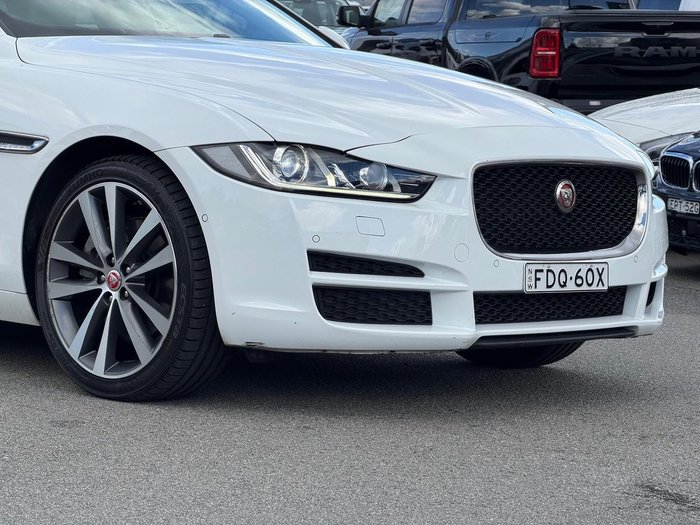 2016 Jaguar XE 20t Prestige