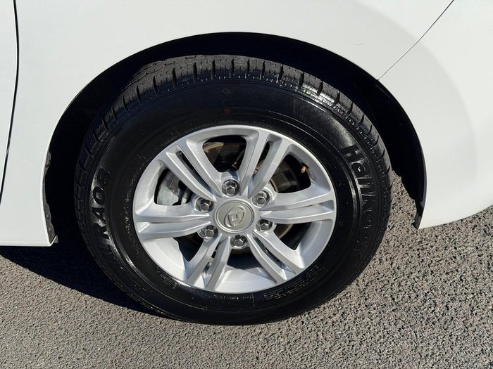 2023 LDV G10 Plus Rear Barn Doors