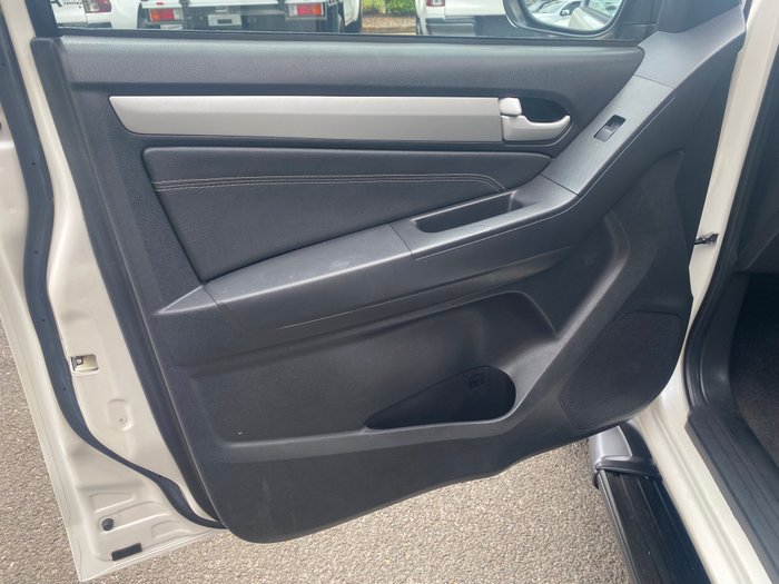 2015 ISUZU MU-X LS-T (4x4)