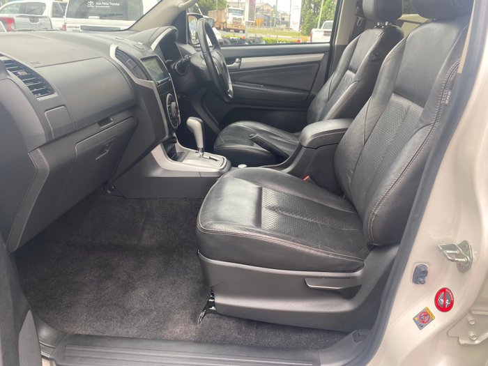 2015 ISUZU MU-X LS-T (4x4)