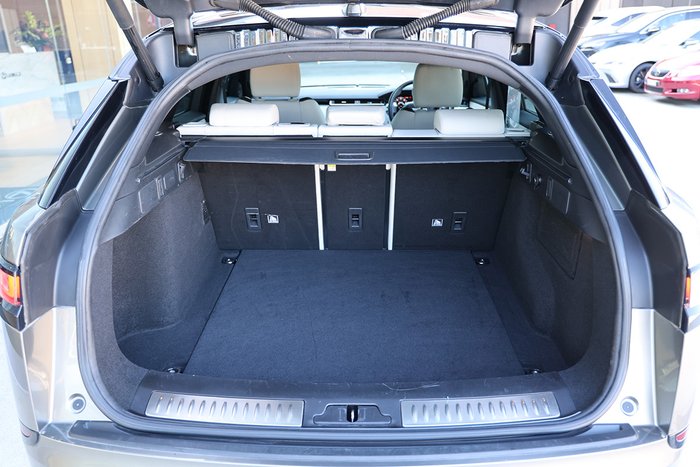 2019 RANGE ROVER VELAR D300 R-DYNAMIC SE AWD