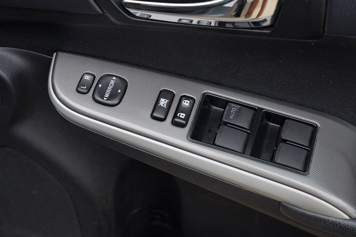 2015 Toyota Camry Atara SX