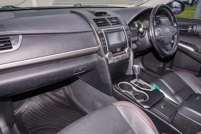 2015 Toyota Camry Atara SX