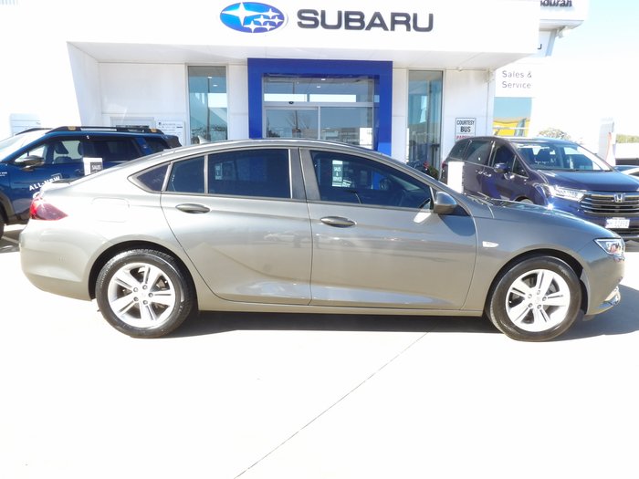 2019 Holden Commodore LT