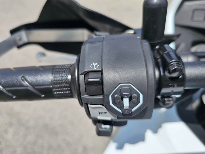 2024 Honda  NX500 (CB500X) White