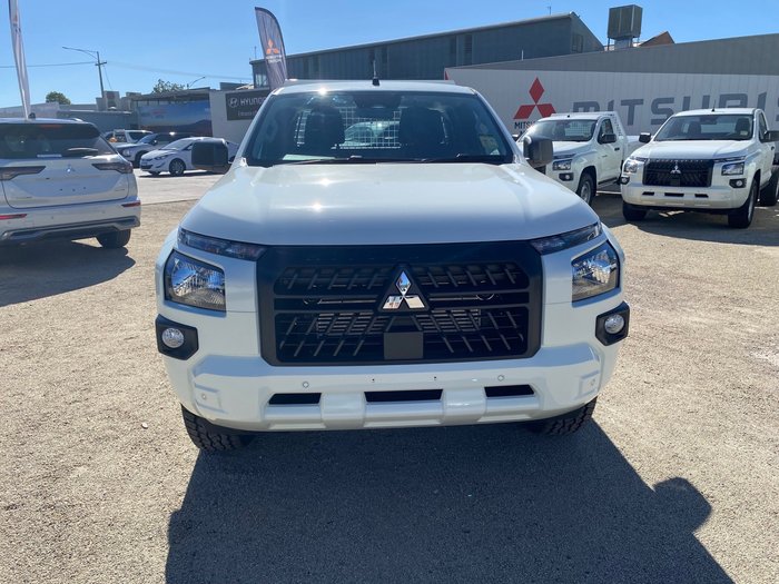 2026 MITSUBISHI Triton GLX