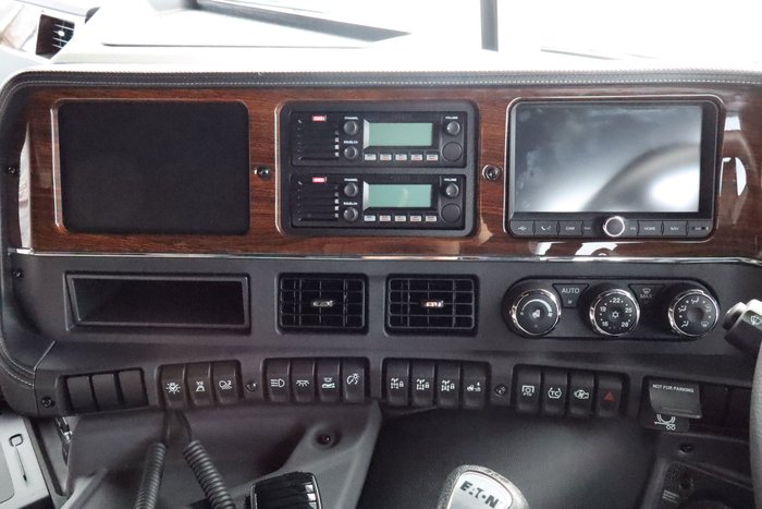 2024 KENWORTH K Series K220 K18 WHITE