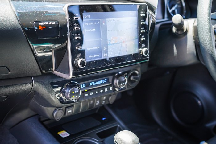 2025 Toyota HILUX SR5