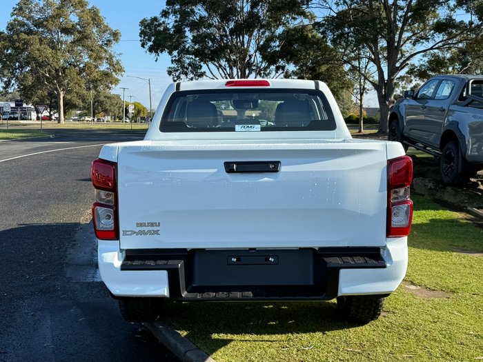 2025 Isuzu D-MAX SX