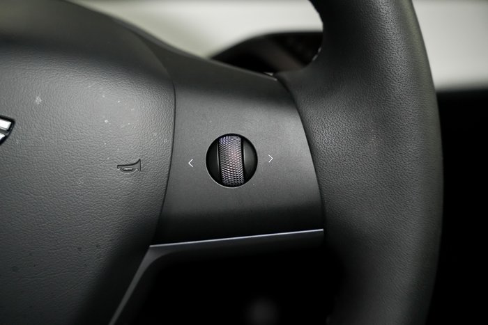 2024 Tesla Model Y Rear-Wheel Drive