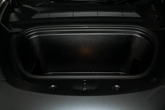 2024 Tesla Model Y Rear-Wheel Drive