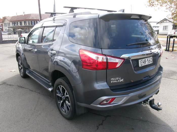 2020 ISUZU MU-X LS-T (4x4)
