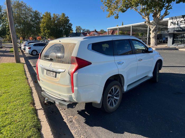 2017 MITSUBISHI PAJERO SPORT GLX