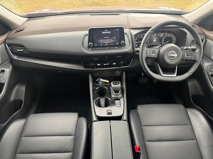 2022 NISSAN X-TRAIL ST-L