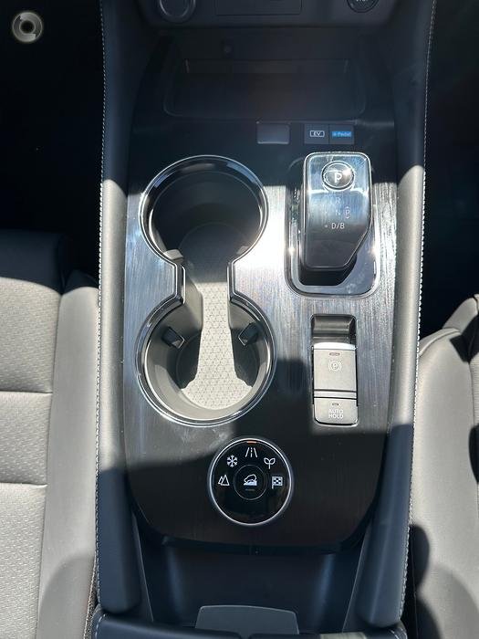 2025 Nissan X-TRAIL ST-L e-POWER