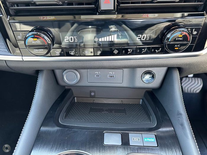 2025 Nissan X-TRAIL ST-L e-POWER