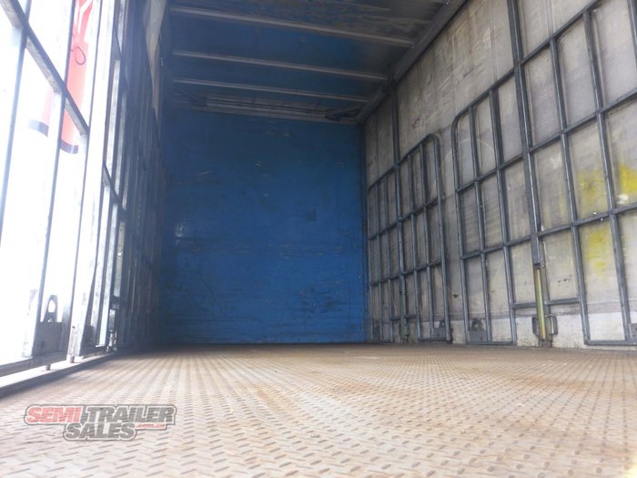 2013 Maxitrans 10 Pallet Curtainsider A Trailer