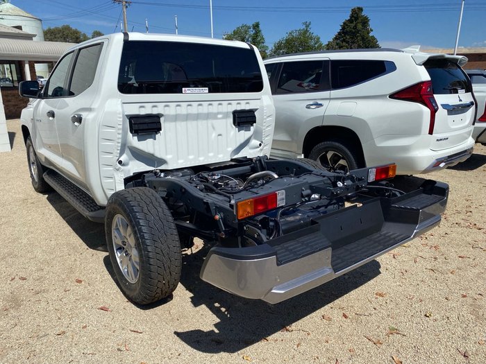 2025 MITSUBISHI Triton GLX+