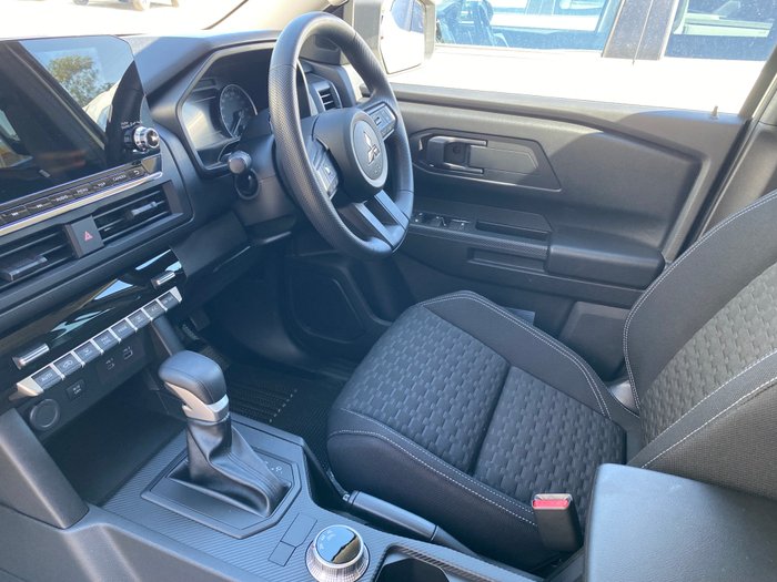 2025 MITSUBISHI Triton GLX+