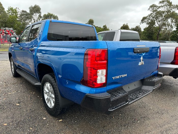 2026 Mitsubishi Triton GLX+