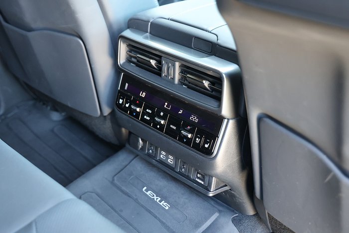 2025 Lexus LX600 LX600 Sports Luxury 3.5L Turbo Automatic Wagon 3D26040 001