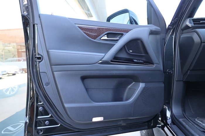 2025 Lexus LX600 LX600 Sports Luxury 3.5L Turbo Automatic Wagon 3D26040 001