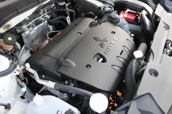 2020 Mitsubishi ASX ES