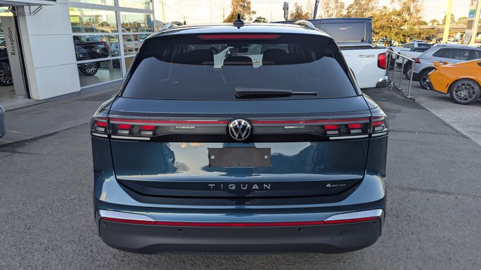 2026 VOLKSWAGEN Tiguan ELEGANCE
