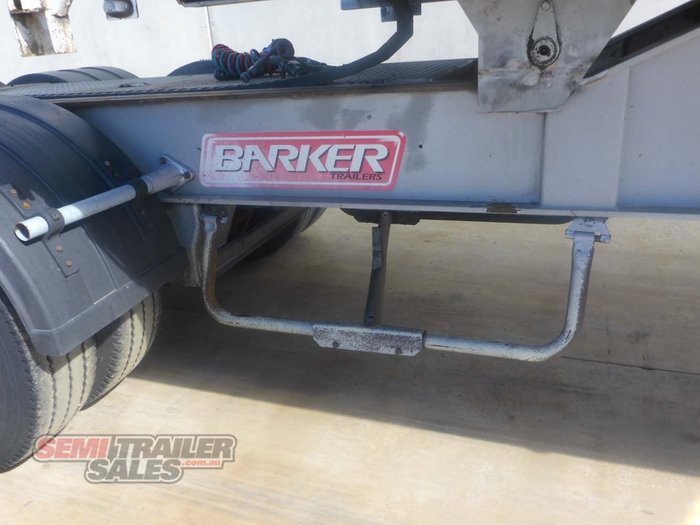 2006 Barker 12 Pallet Rollback Curtainsider A Trailer