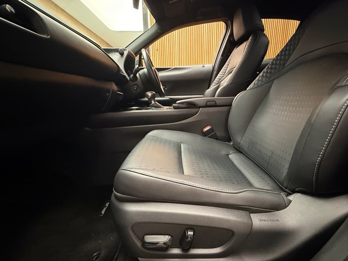 2019 Lexus UX200 Luxury 2.0L Petrol Auto CVT SUV