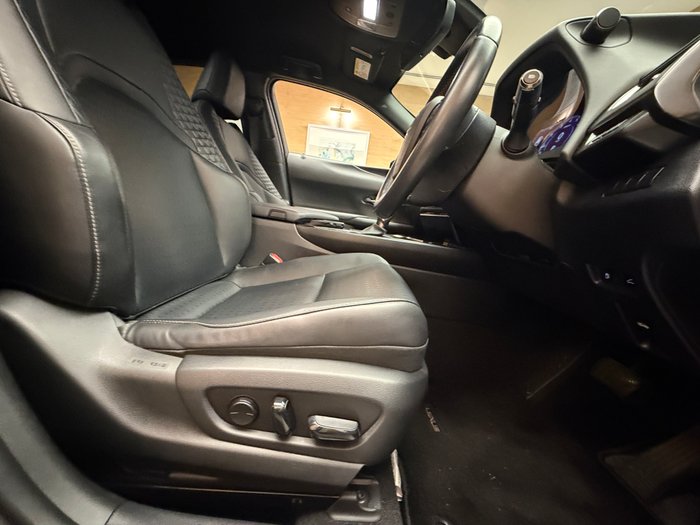 2019 Lexus UX200 Luxury 2.0L Petrol Auto CVT SUV