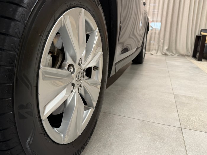 2019 Lexus UX200 Luxury 2.0L Petrol Auto CVT SUV