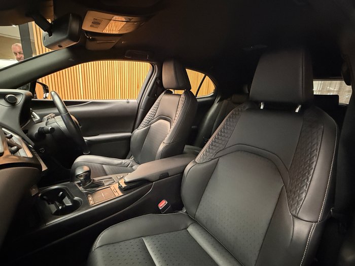 2019 Lexus UX200 Luxury 2.0L Petrol Auto CVT SUV